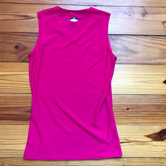 Under Armour Breast Cancer Running Tops, EUC, XS - Picture 14 of 16